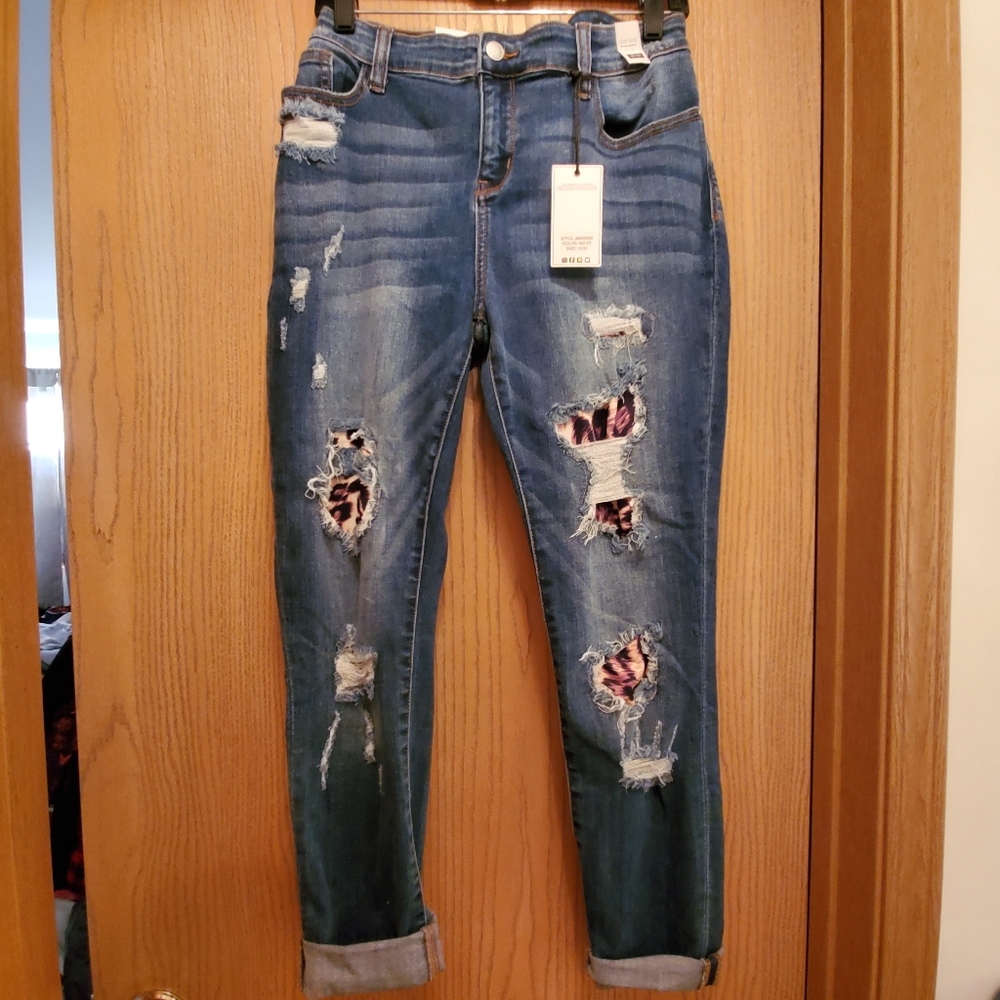 Judy blue leopard print